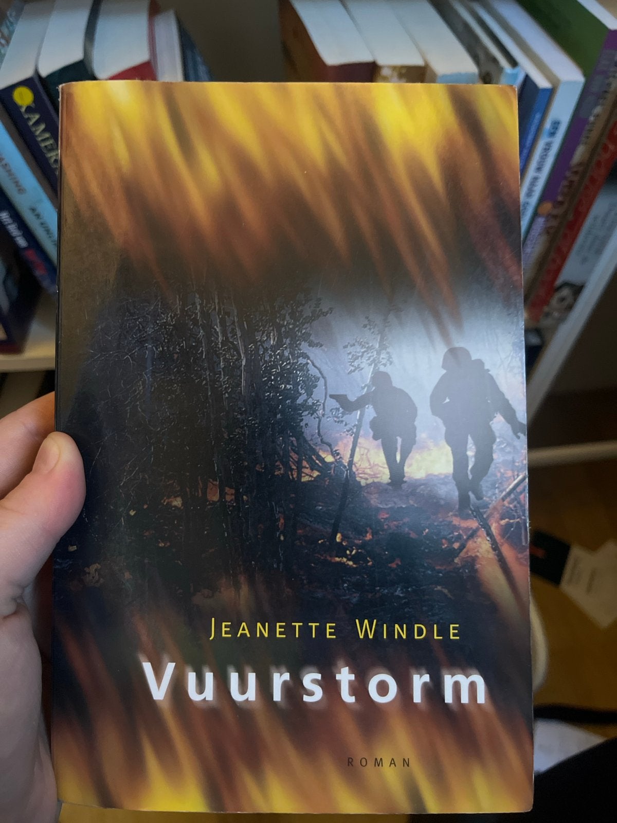 Vuurstorm - Jeanette Windle (Roman), Ophalen of Verzenden, Gelezen, Wereld overig
