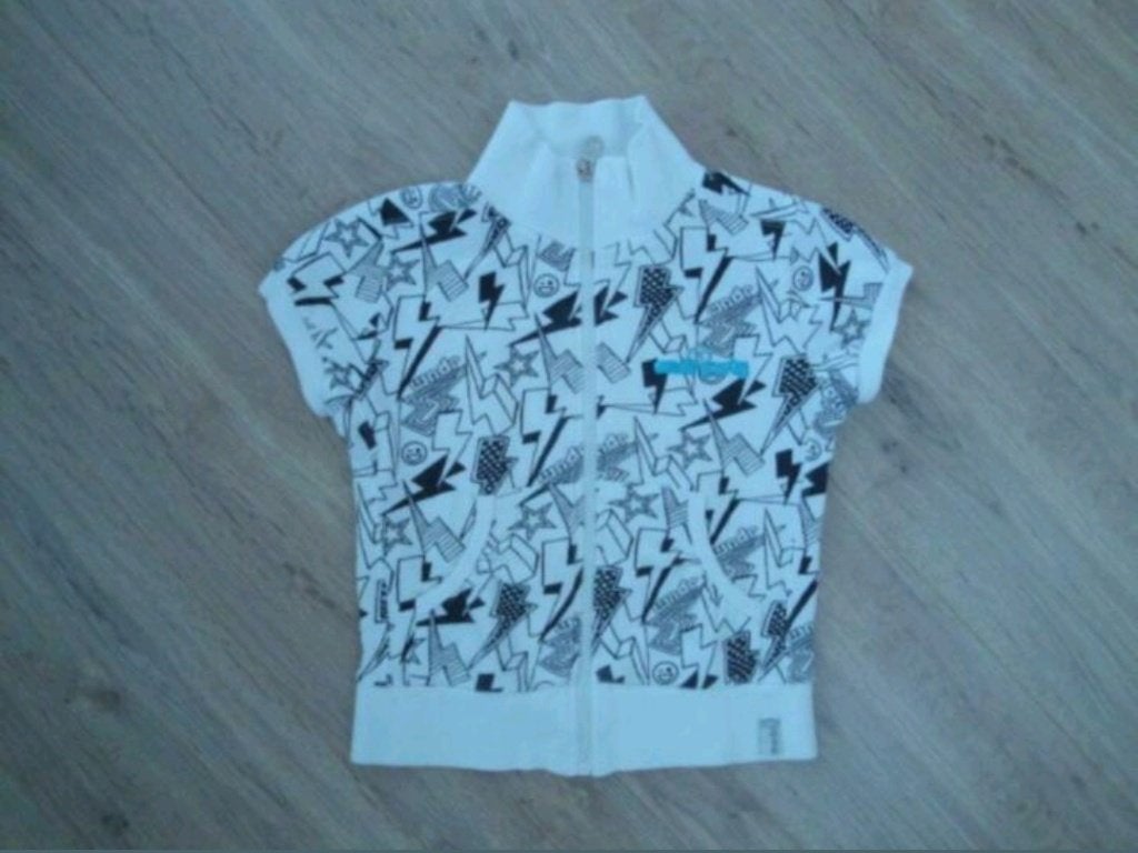 Vestje mt 122, Ophalen of Verzenden, Zo goed als nieuw, Meisje, Trui of Vest