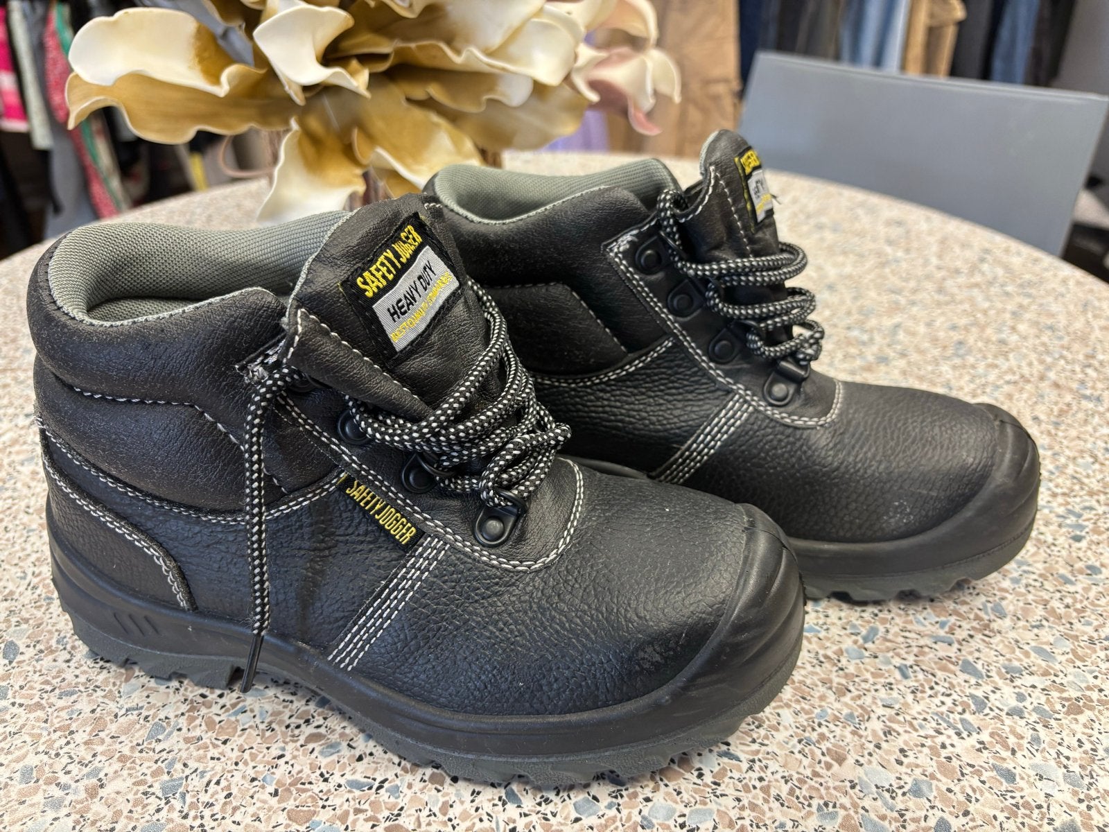 Bestboy Safety Jogger S3 SRC werkschoenen, maat 37, Ophalen of Verzenden, Zo goed als nieuw