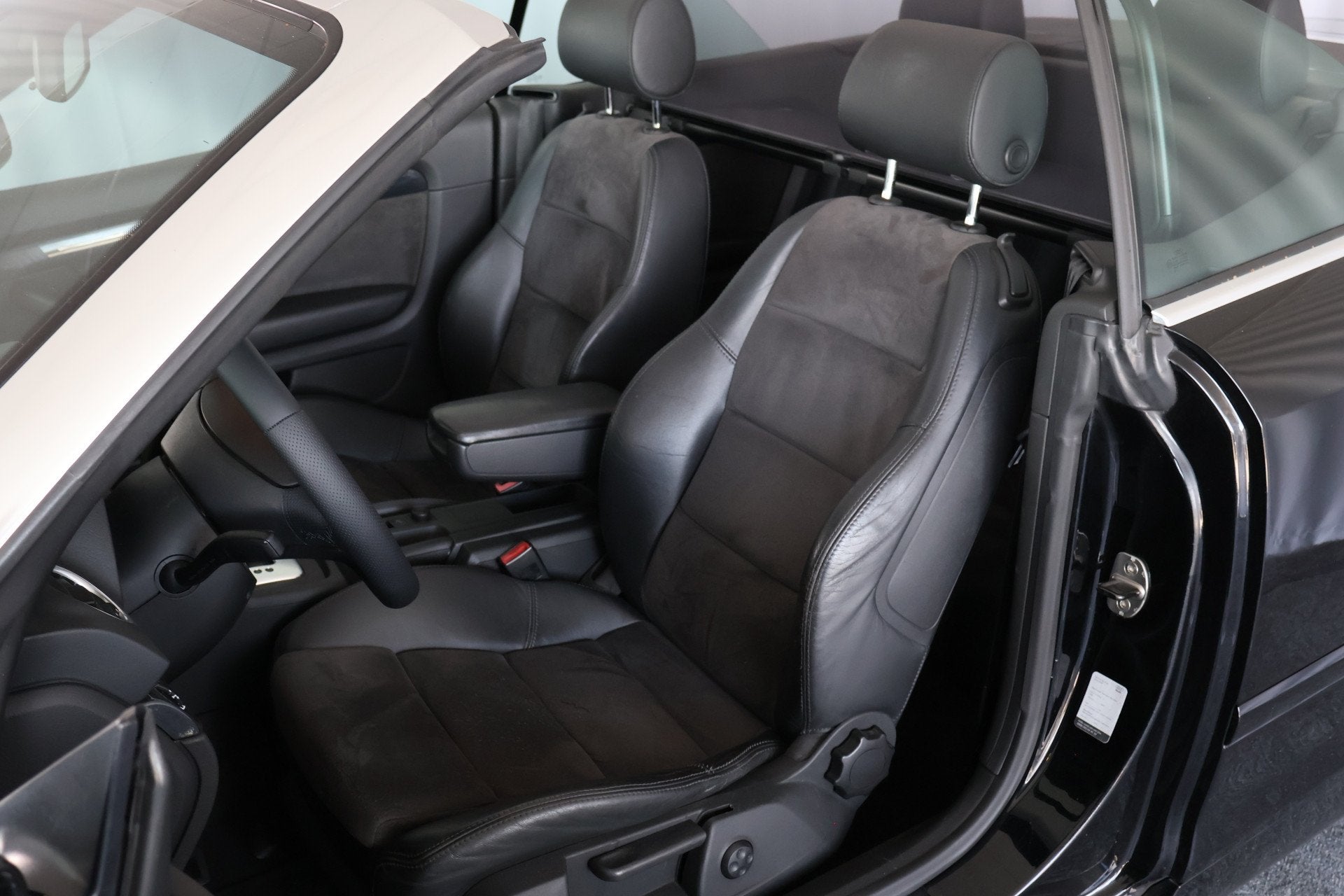 Audi A4 Cabriolet 3.0 V6 Exclusive, Perfecte staat van onder, Gebruikt, 1595 kg, Cabriolet, 4 stoelen