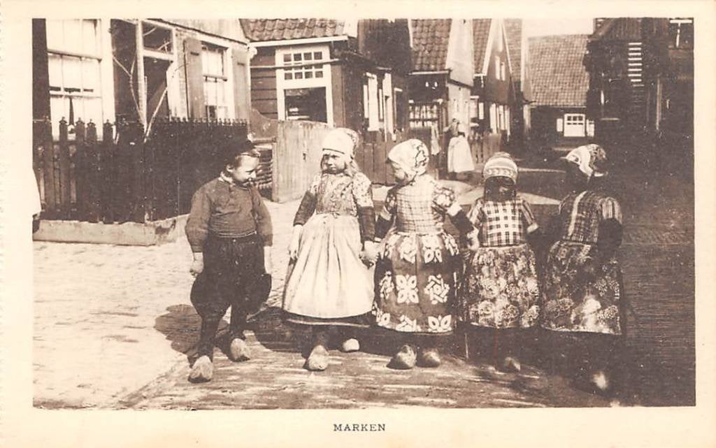 Marken kinderen in klederdracht, Ophalen of Verzenden, Voor 1920, Ongelopen, Noord-Holland