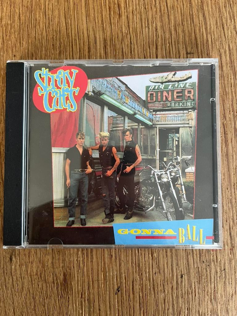 Stray cats, gonna ball, Ophalen of Verzenden, Zo goed als nieuw