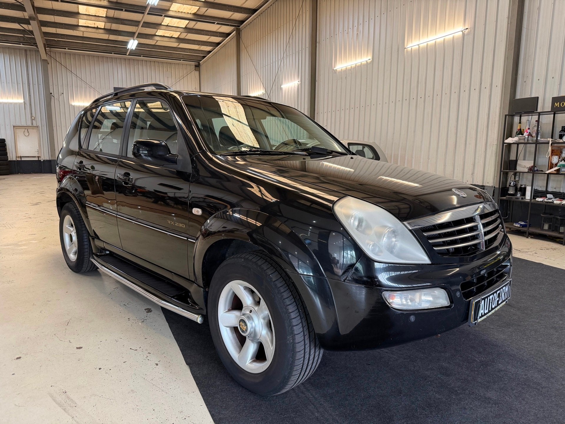 SsangYong Rexton RX 230 Automaat Dealer onderhouden Verwarmb, Dealer onderhouden, Gebruikt, Zwart, 4 cilinders
