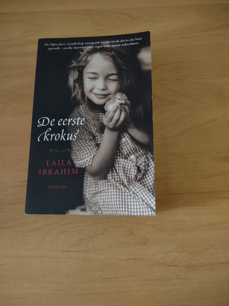 De eerste krokus- Laila Ibrahim, Ophalen of Verzenden, Zo goed als nieuw