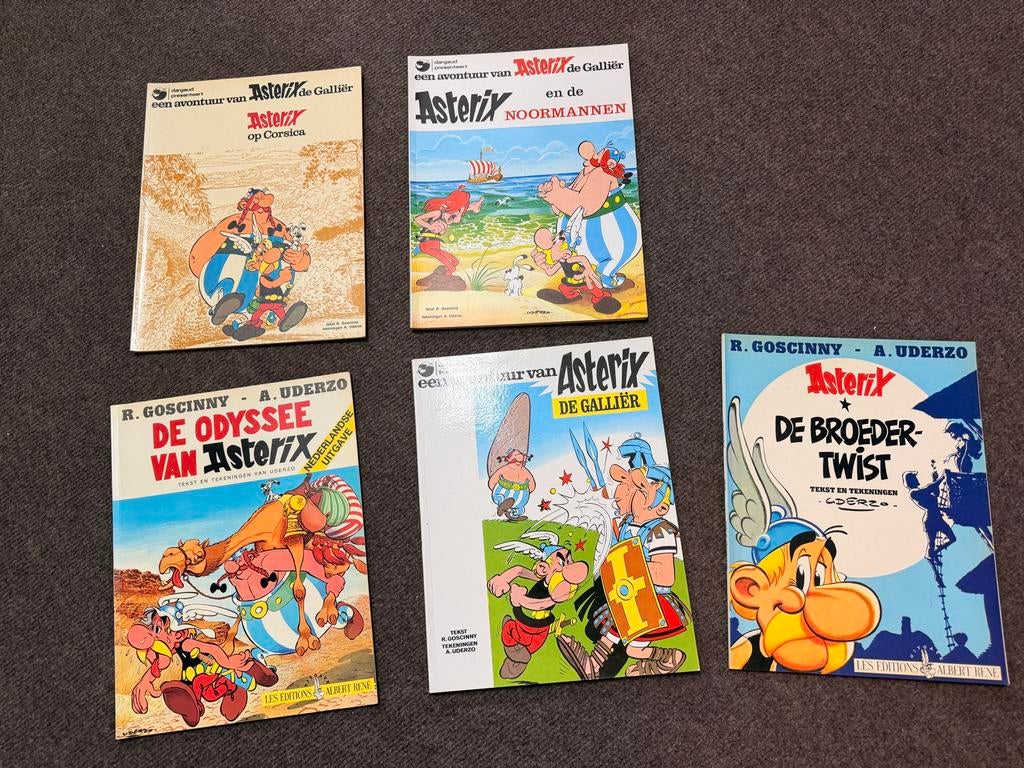 Asterix stripboeken - 23 stuks, Meerdere stripboeken, Ophalen of Verzenden, Gelezen
