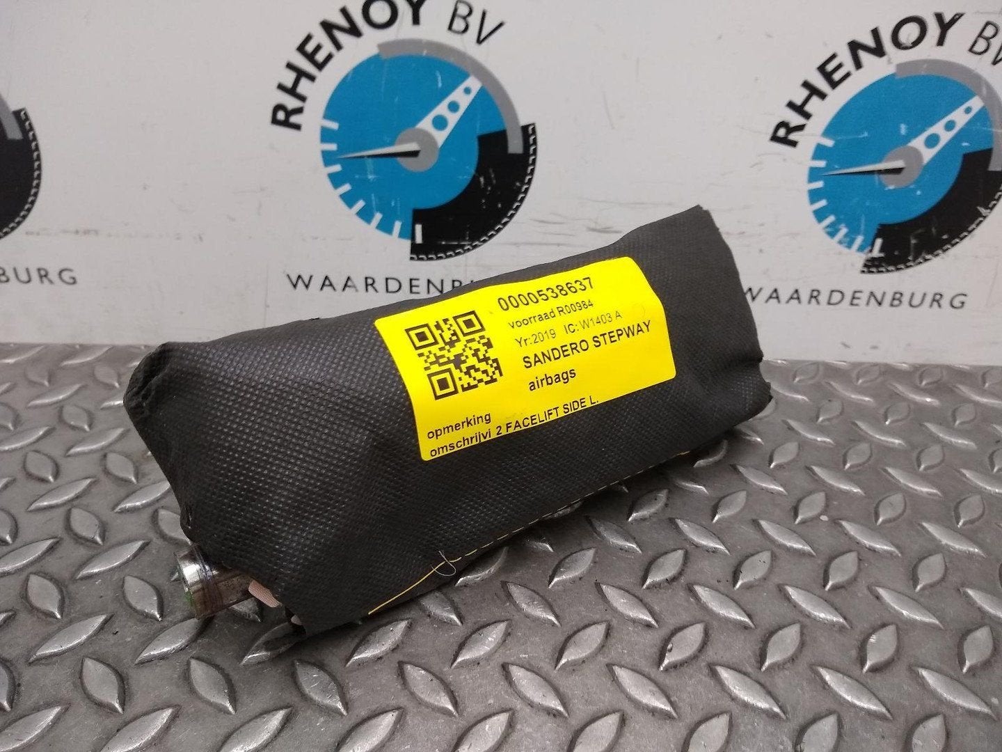 DACIA SANDERO STEPWAY AIRBAG LINKS 2019, Ophalen of Verzenden, Gebruikt, Stiba lid