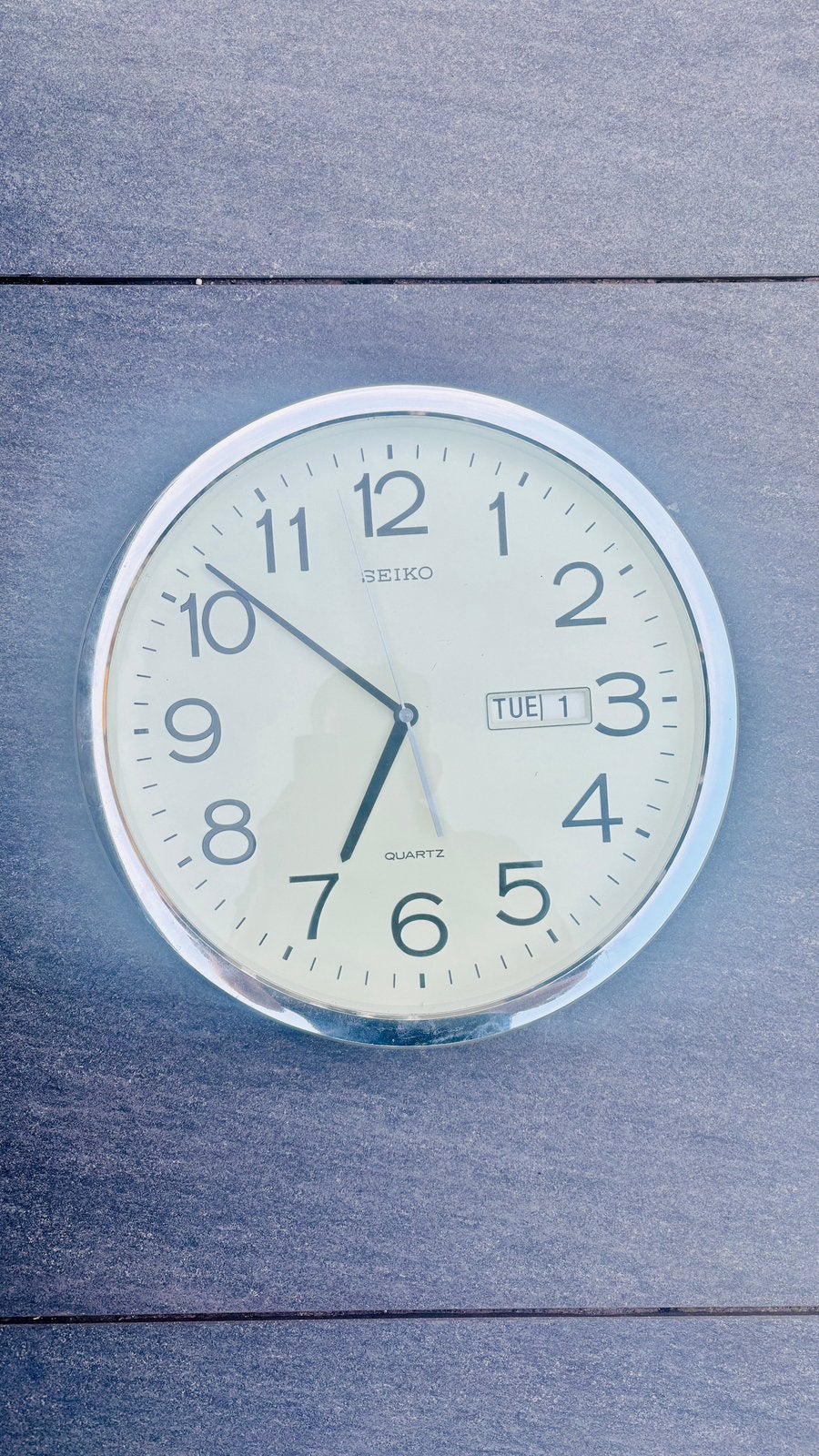 Seiko wandklok, Ø 36 cm, ca. 30 jaar oud, Ophalen, Analoog, Werkt op batterijen, Seiko