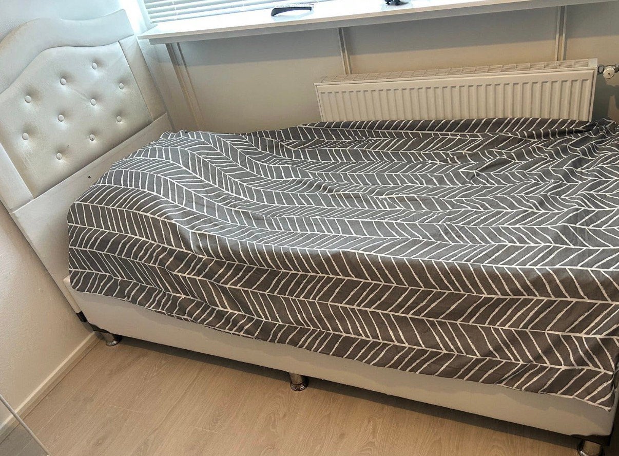Witte bed met opbergruimte, Ophalen, Gebruikt, Eenpersoons, Wit