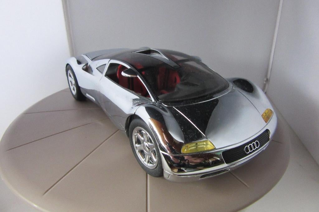 Audi Avus 1;18, Ophalen of Verzenden, Zo goed als nieuw, Auto, Revell