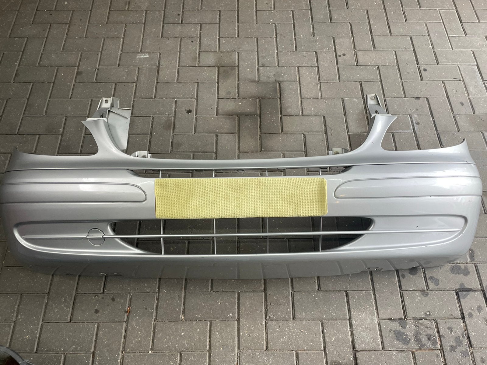 Mercedes Veano, Vito W639 voorbumper, Ophalen