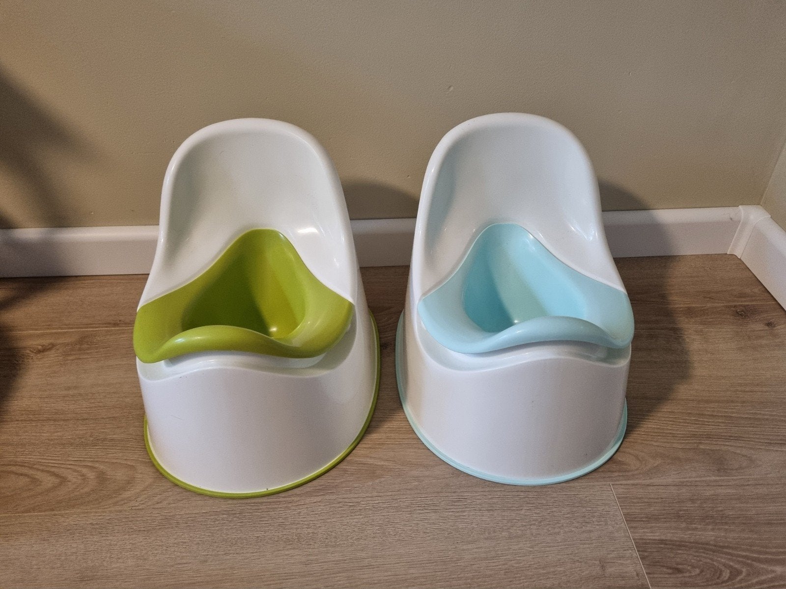 2 IKEA LOCKIG potjes - groen en blauw, Ophalen, Zo goed als nieuw