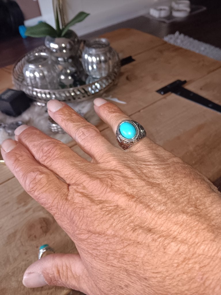 Zilveren ring(en) met Turquoise steen, Nieuw, Ophalen of Verzenden, 17 tot 18, Dame of Heer