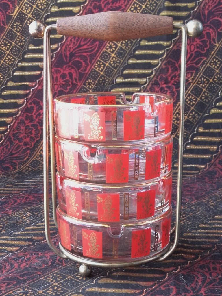 Vier vintage glazen asbakken uit Engeland in houder 18,5 cm., Ophalen of Verzenden