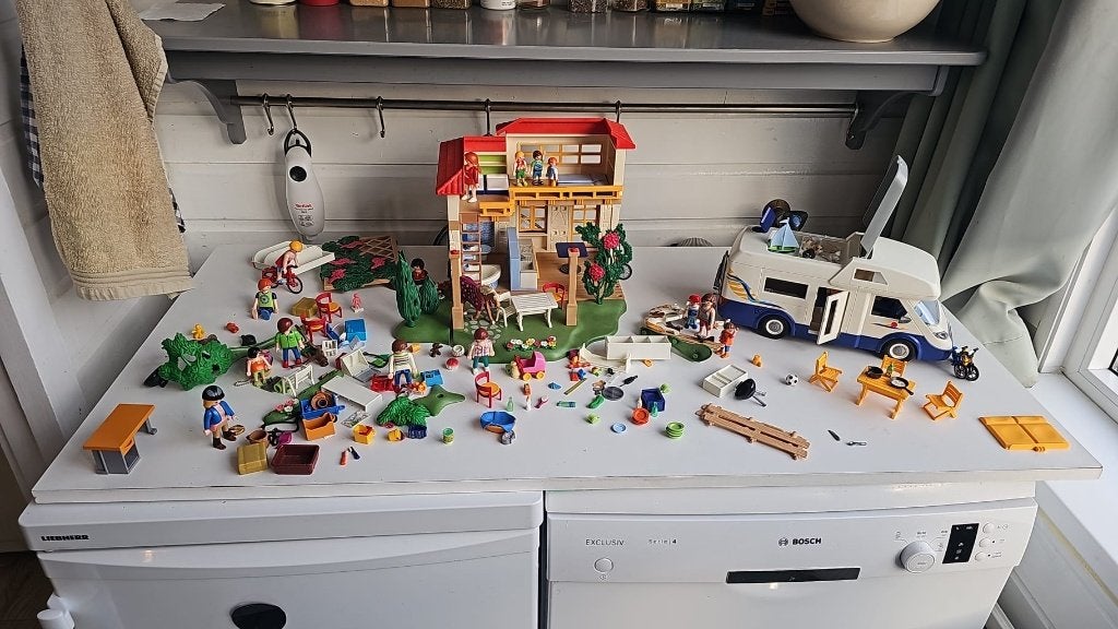 Playmobil – huis 4857 + camper 4859 + veel accessoires, Ophalen, Gebruikt, Losse onderdelen, Voertuig