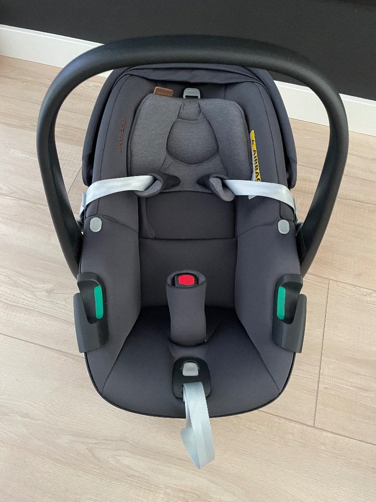 2x Maxi Cosi 360 Pebble - Grey & Black, Kinderen en Baby's, Ophalen, Zo goed als nieuw, Isofix, 0 t/m 13 kg