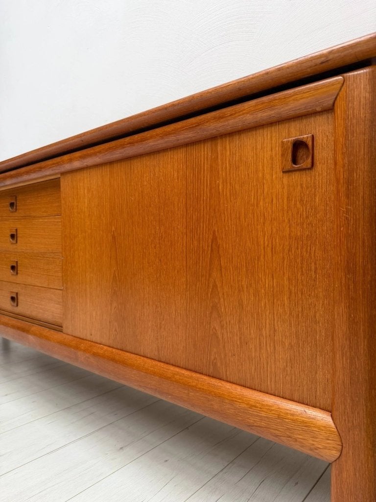 Teak dressoir toegeschreven aan H.W. Klein Deens jaren 60, Ophalen of Verzenden, Zo goed als nieuw, 25 tot 50 cm, Teakhout