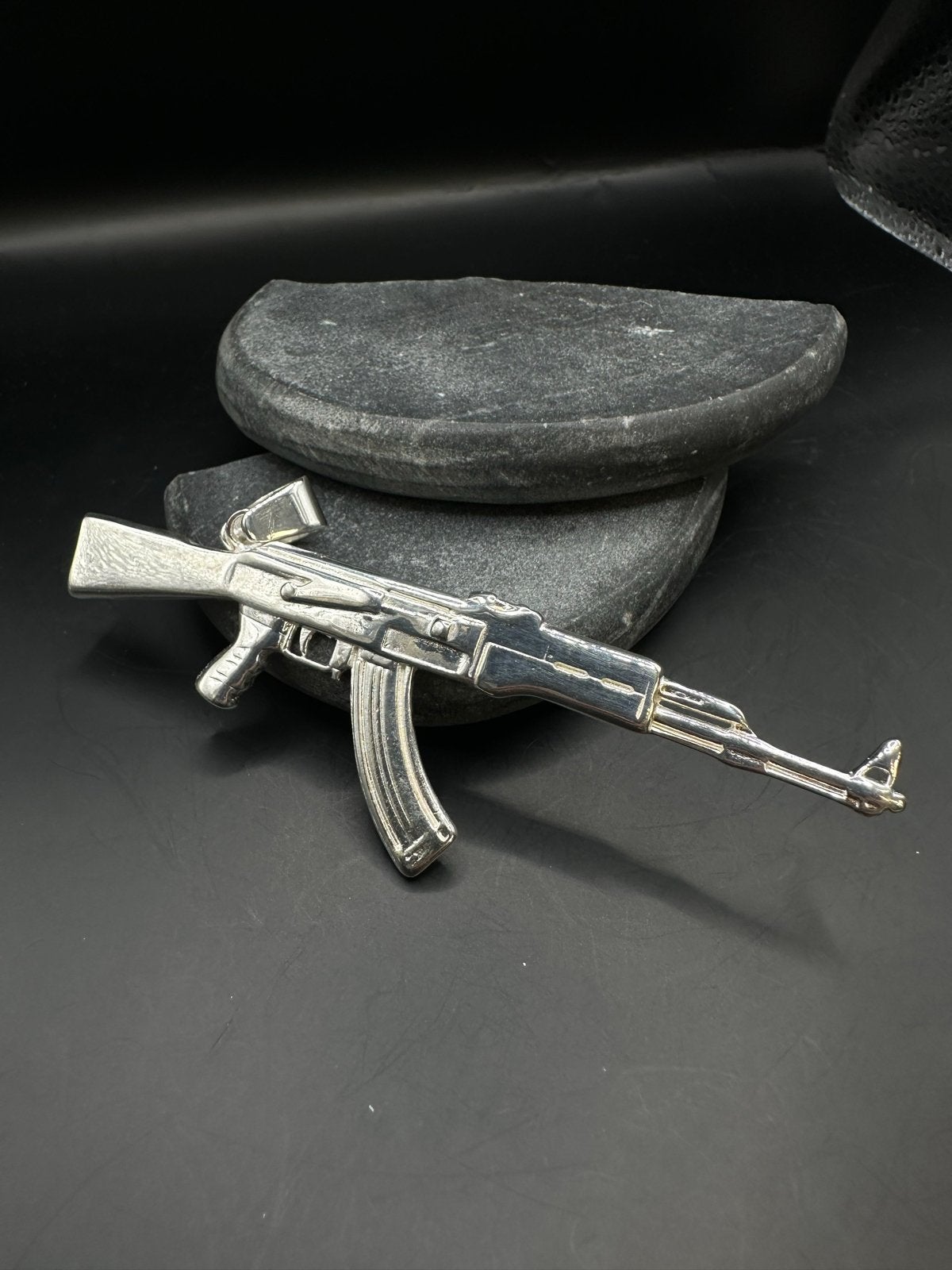 925 Zilveren AK-47 Hanger - Uniek Design, Sieraden, Tassen en Uiterlijk, Overige voorstellingen, Nieuw, Ophalen of Verzenden, Goud