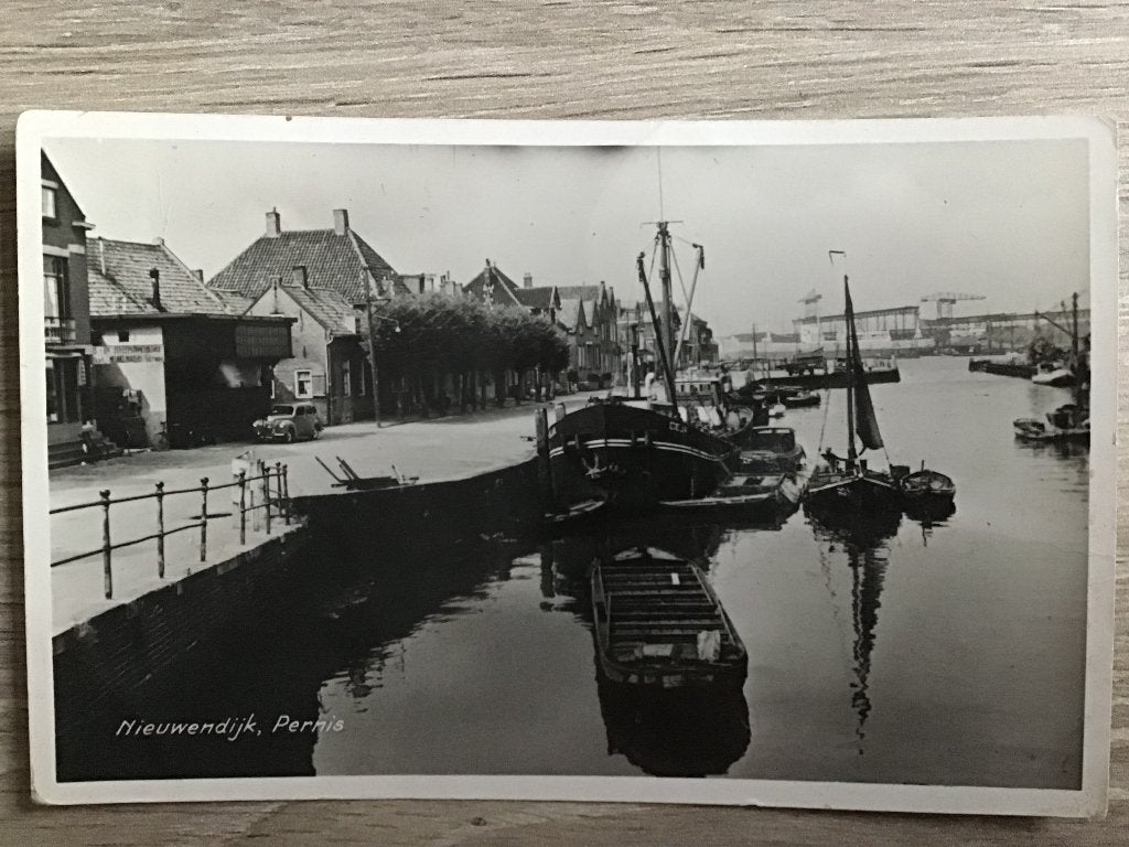 Oude Ansichtkaart Nieuwendijk, Pernis ca 1955-60, Ophalen of Verzenden, 1940 tot 1960, Gelopen, Zuid-Holland
