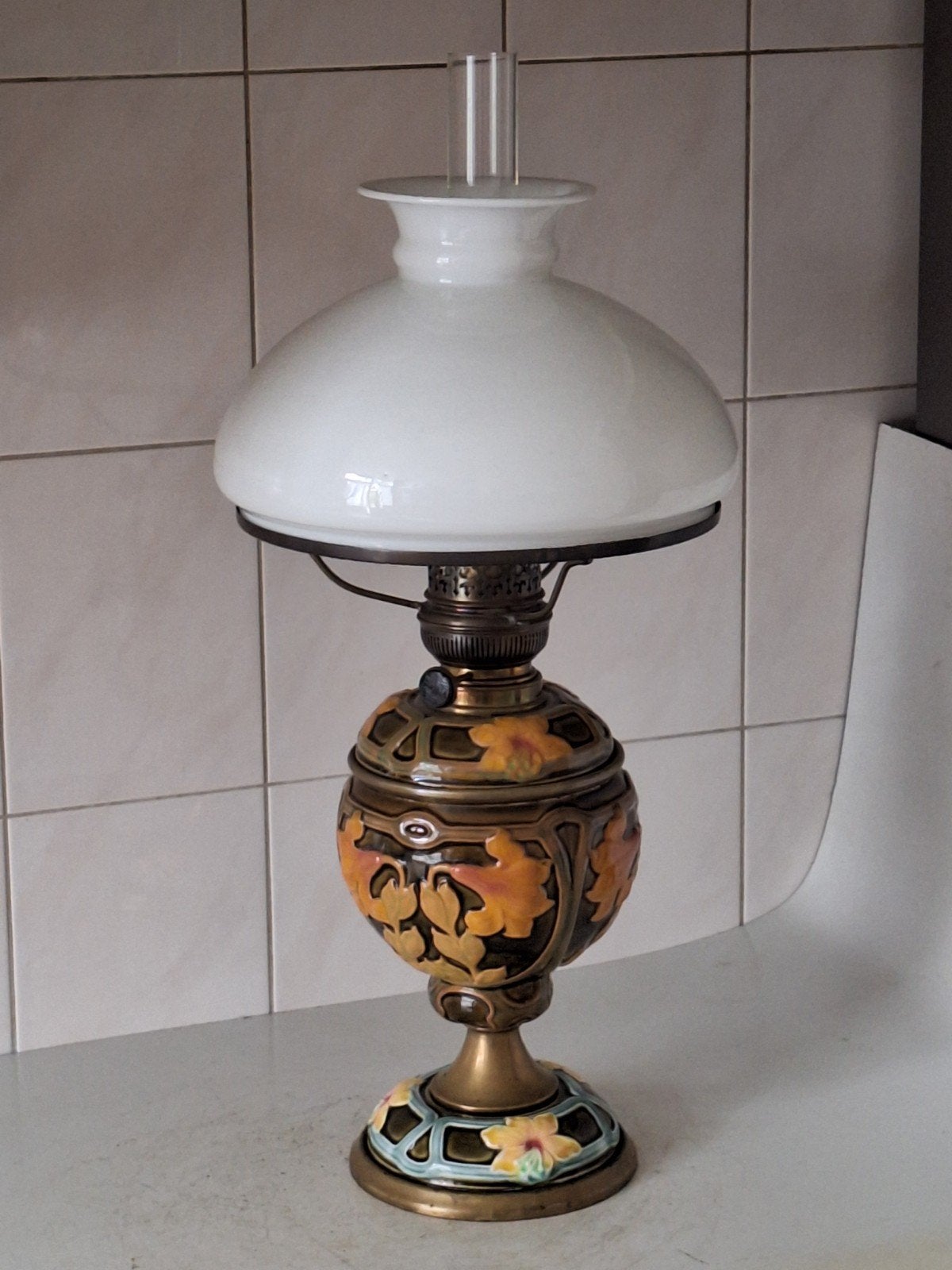 Antieke majolica staande olielamp, Antiek en Kunst, Ophalen