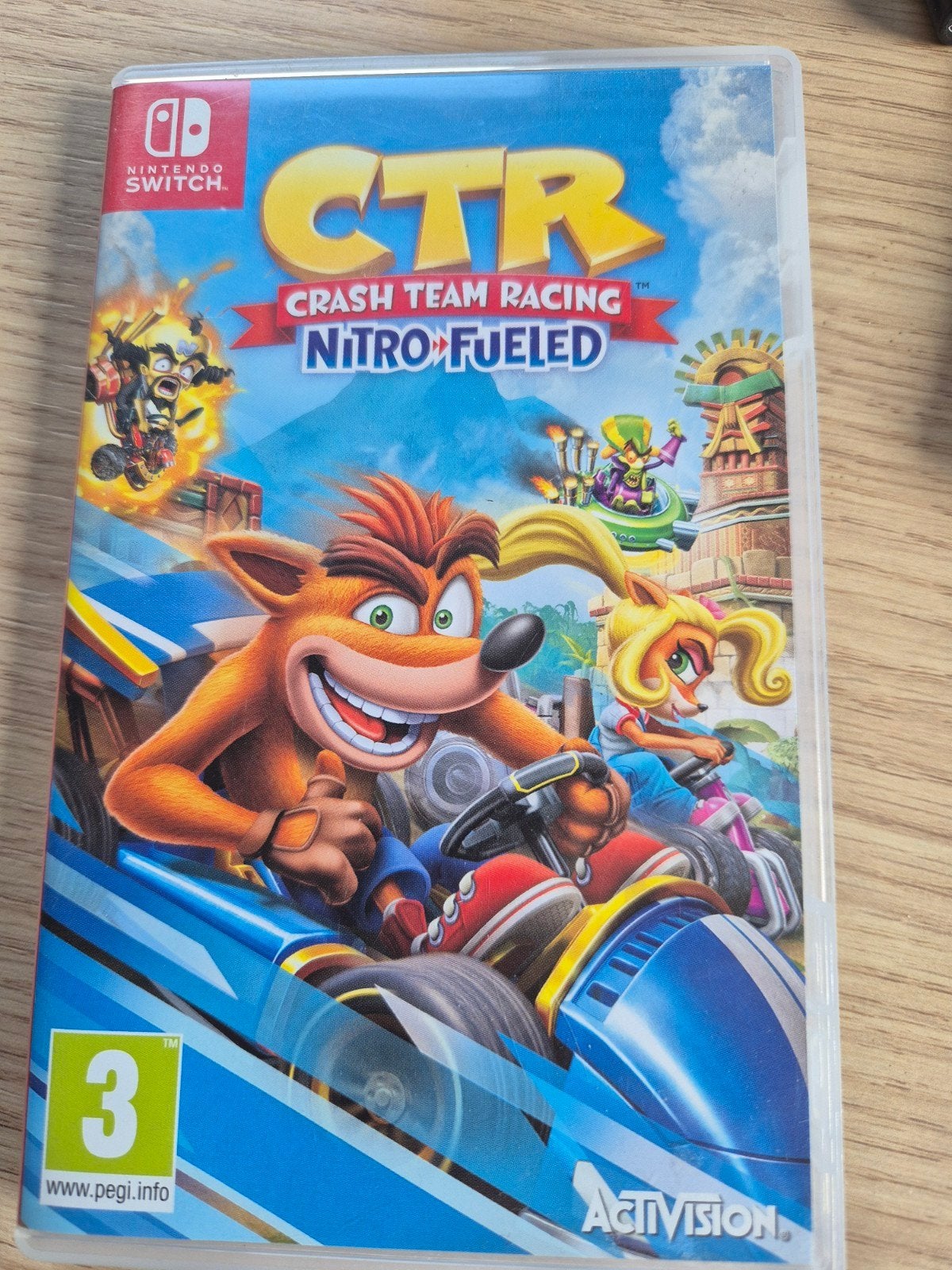 Crash Team Racing Nitro-Fueled - Nintendo Switch, Racen en Vliegen, Ophalen of Verzenden, Zo goed als nieuw, Eén computer