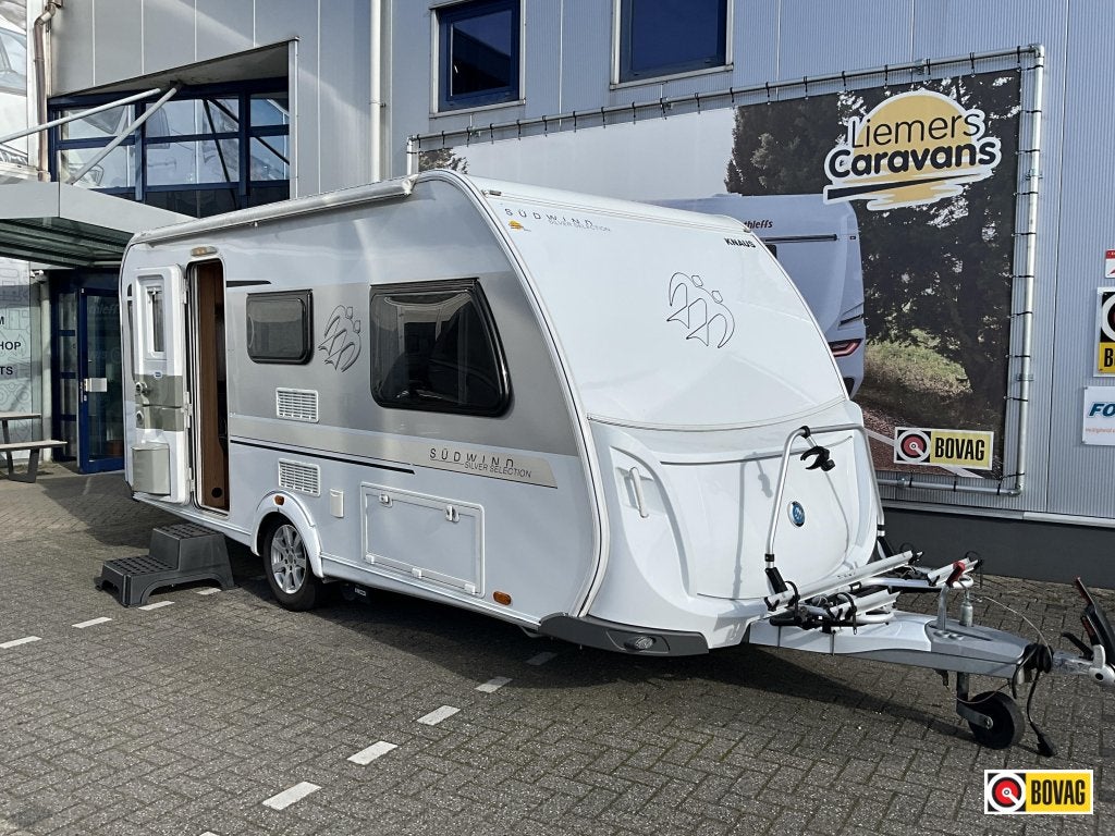 Knaus Sudwind Silver Selection 460 EU ENKELE BEDDEN-MOVER-VT, Standaardzit, Bedrijf, Schokbreker, 4 tot 5 meter