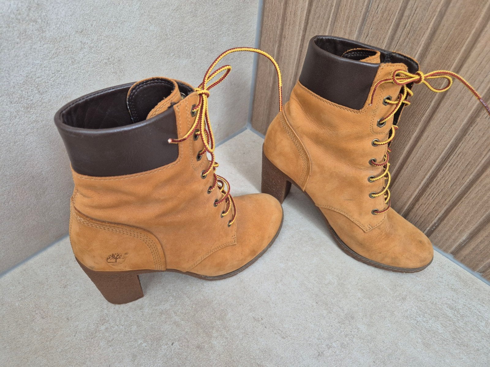 Timberland Hakken - Goede staat, Bruin, Ophalen of Verzenden, Zo goed als nieuw, Timberland