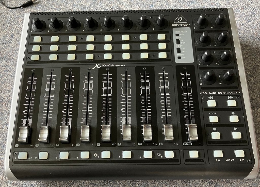 Behringer X-touch Compact, Ophalen, Gebruikt, 10 tot 20 kanalen