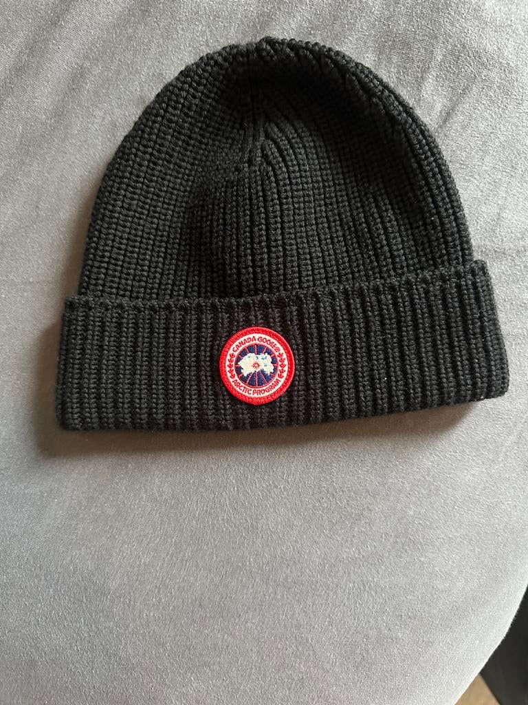 Canada Goose Muts - Zwart, Ophalen of Verzenden, Zo goed als nieuw, One size fits all, Pet