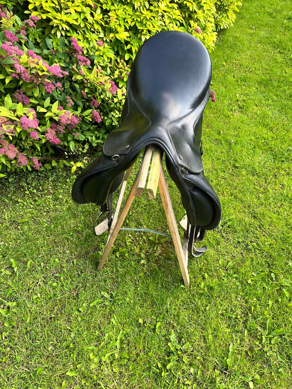 Te koop County Saddlery-zadel 18 inch, Ophalen of Verzenden, Gebruikt, Dressuur