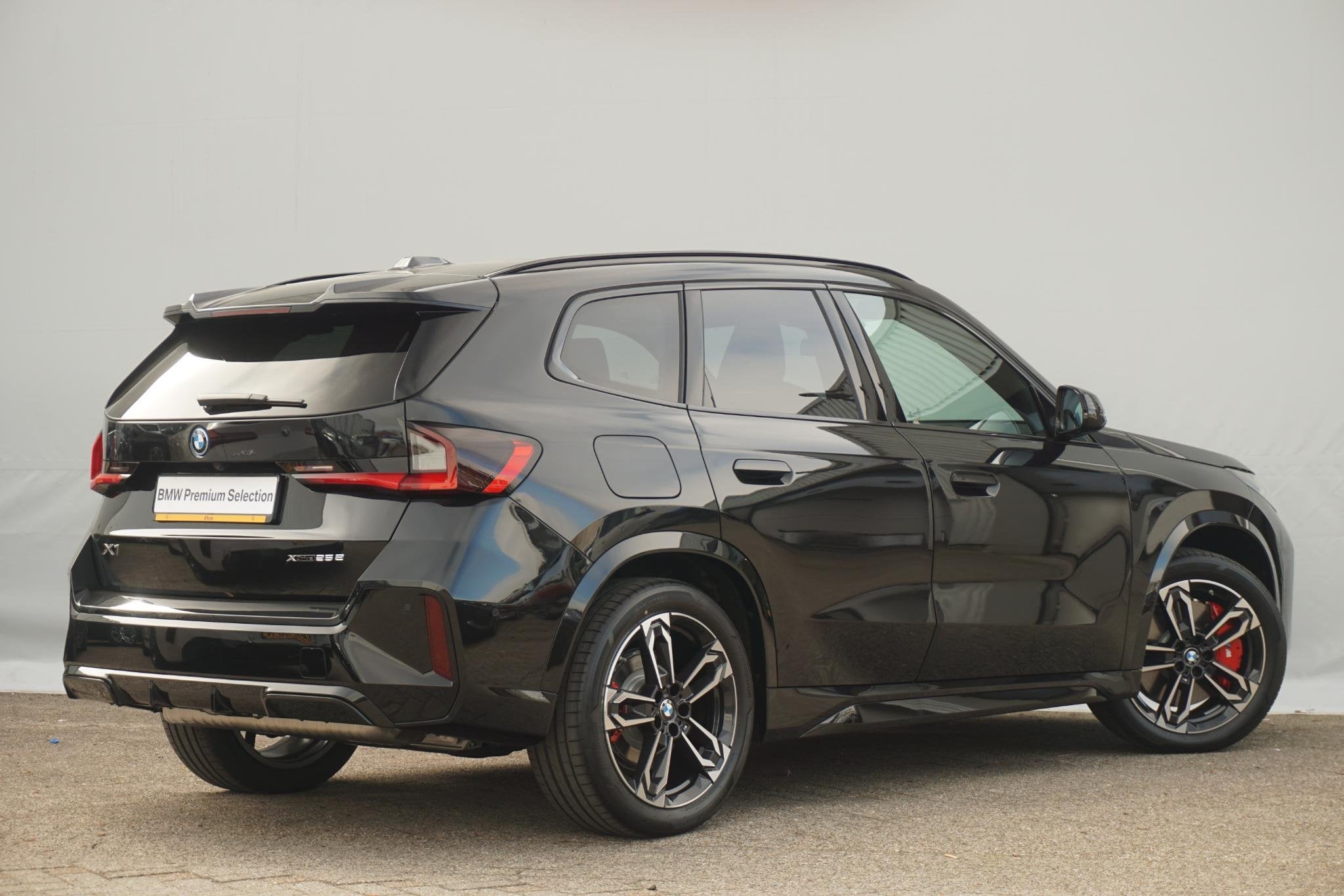 BMW X1 xDrive25e | M Sportpakket Pro | Trekhaak | Schuif-kan, Auto's, Bedrijf, Vierwielaandrijving, Hybride Elektrisch/Benzine