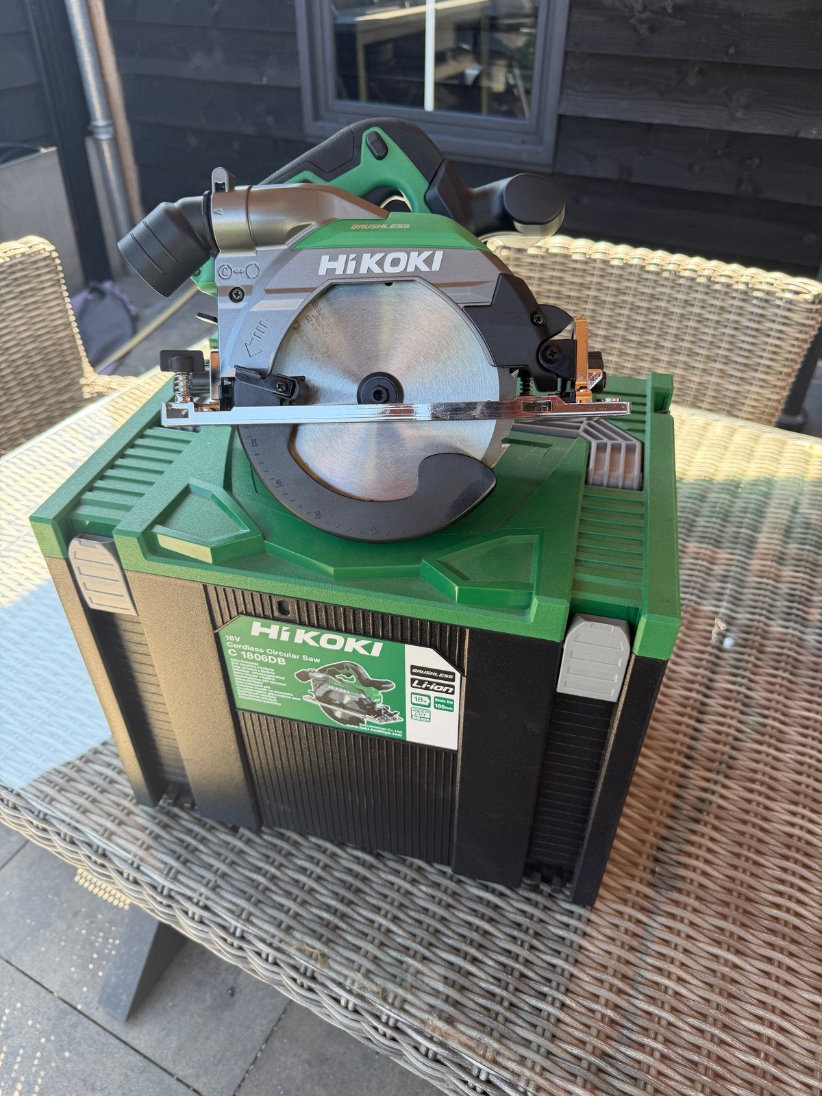 HiKOKI 18V Accu Cirkelzaag C 1806DB - Nieuw in doos, Cirkelzaag, Nieuw, 600 tot 1200 watt, Ophalen of Verzenden