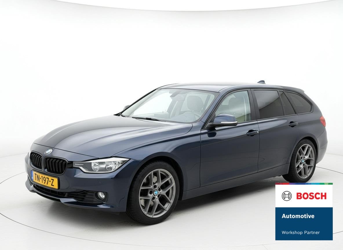 BMW 3-serie Touring 330d LEER - NAVIPRO - CRUISE - STOELVERW, Auto's, Automaat, Euro 5, Beige, 2993 cc