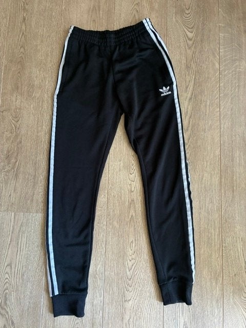 Adidas trainingsbroek(origineel), mt.XS 12/14 jaar, Ophalen of Verzenden, Zo goed als nieuw