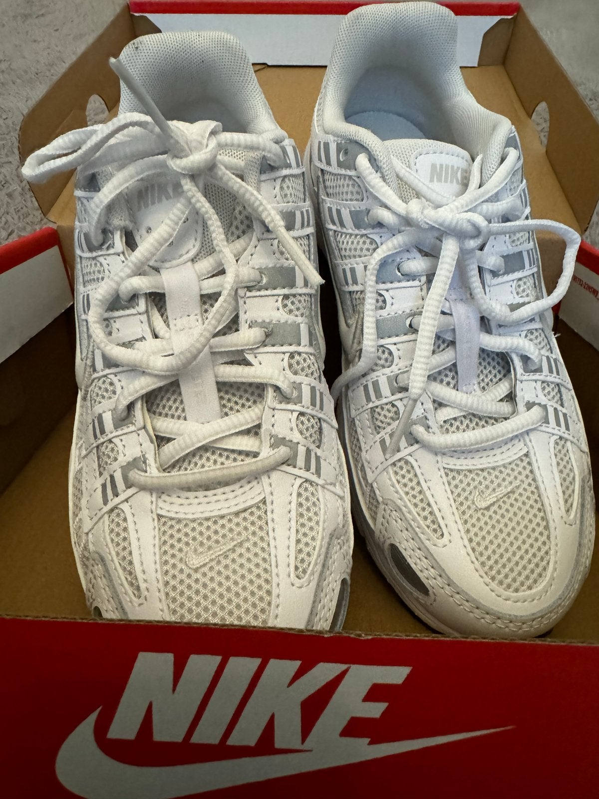 nieuw!Nike P-6000 (GS) Platinum Tint/Platinum Tint sneakers, Kleding | Heren, Schoenen, Ophalen of Verzenden, Nieuw, Wit, Sneakers of Gympen