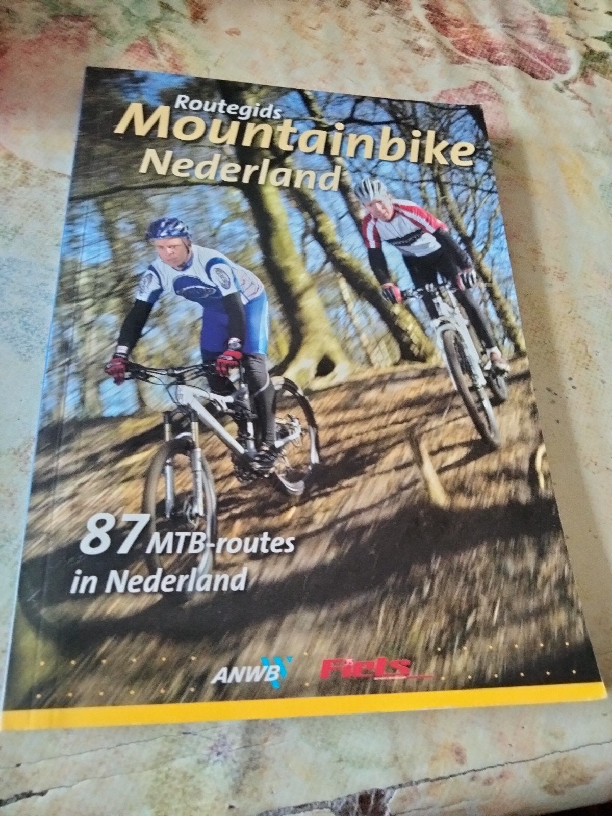 Sjiva Janssen - Routegids mountainbike Nederland, Boeken, Fiets- of Wandelgids, Sjiva Janssen, Ophalen of Verzenden, Zo goed als nieuw