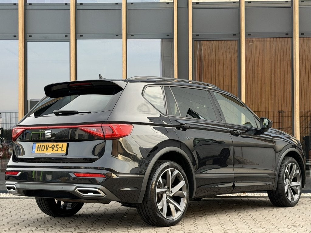 SEAT Tarraco 1.4 TSI e-Hybrid PHEV FR Business Intense | SOH, Dealer onderhouden, Stof, Euro 6, Zwart
