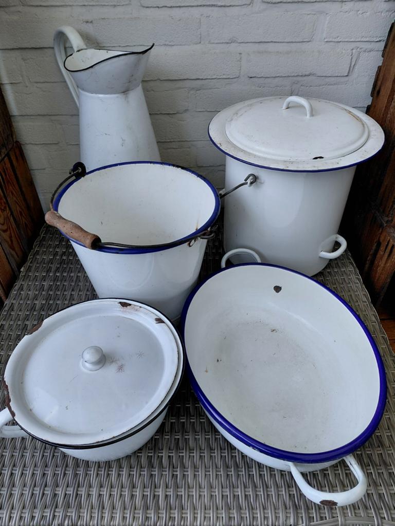 Vintage geëmailleerde set: kan, emmer, po, schaal, po-emmer, Antiek en Kunst, Ophalen