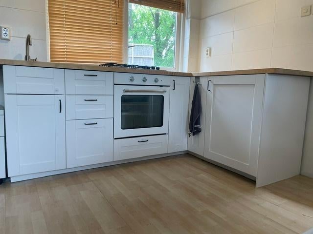 Keuken, compleet met apparatuur en kraan, Ophalen, Gebruikt, Wit, Hoekkeuken