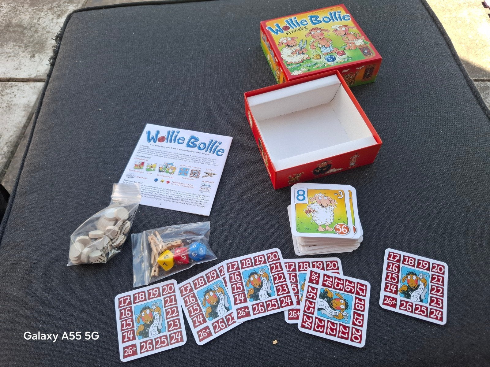 Wollie Bollie - Leuk dobbelspel voor jong en oud!, Zoch, Vijf spelers of meer, Info@999games.nl, Postbus 60230, NL-1320 AG Almere