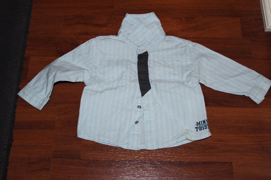 blouse licht blauw met witte streepjes, Ophalen of Verzenden, Gebruikt, Jongetje, Overhemdje of Bloesje