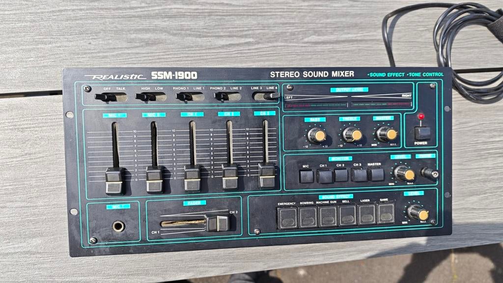 Vintage Realistic SSM-1900 mixpaneel✅, Muziek en Instrumenten, Mengpanelen, Minder dan 5 kanalen, Ophalen of Verzenden