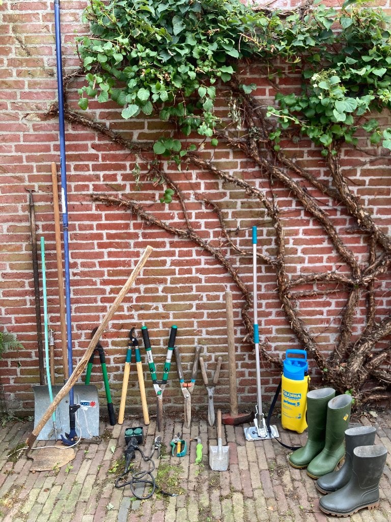 Div. heggenschaar kloofbijl slangenwagen snoeischaartje etc., Ophalen of Verzenden, Gebruikt, Overige soorten