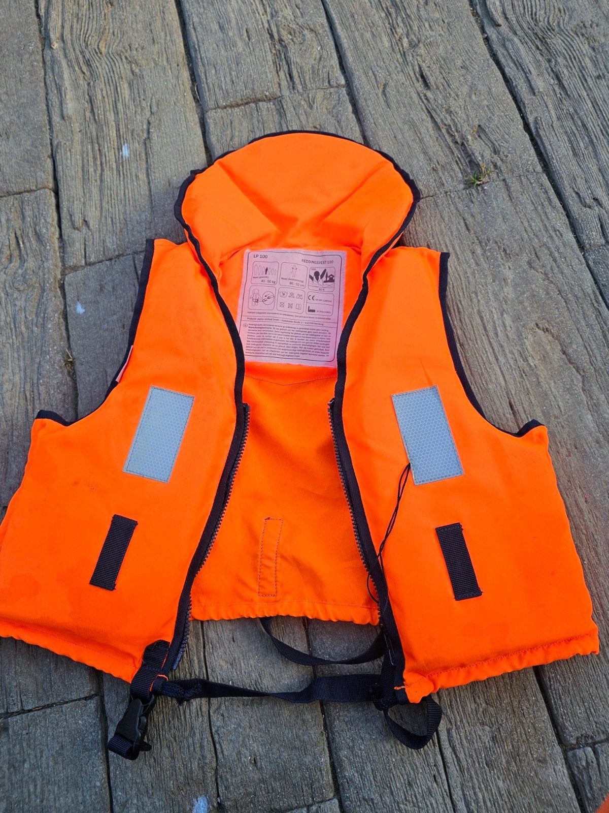 reddingsvest voor iemand tussen de 40 en 50 kg, Watersport en Boten, Watersportkleding, Ophalen, Dame of Heer, Reddingsvest of Zwemvest