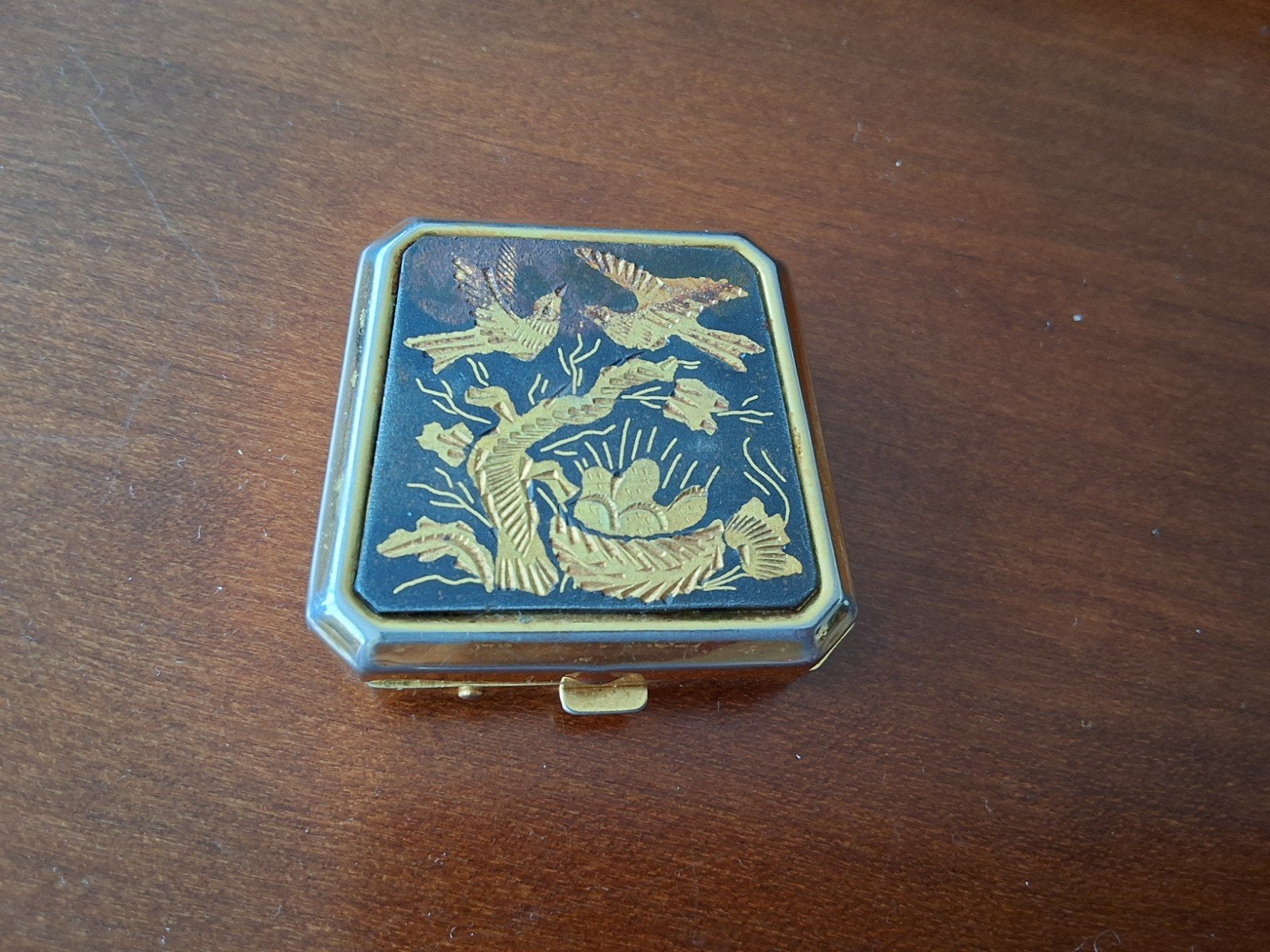 Vintage Damasceen Pillendoosje - Goudkleurig met Vogels, Ophalen of Verzenden