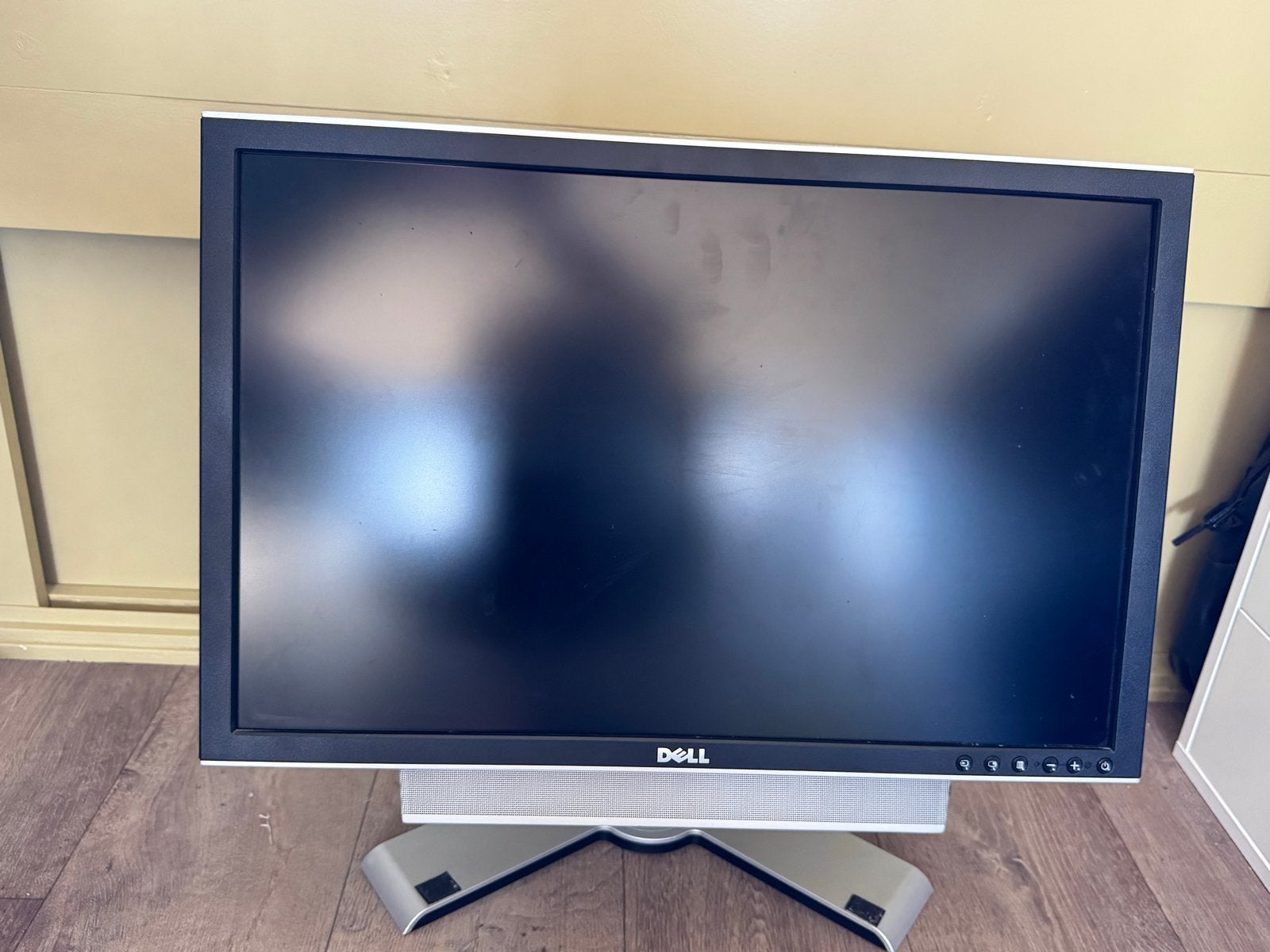 Dell 24’inch incl Dell geluid bar, Computers en Software, Monitoren, Gebruikt, 60 Hz of minder, DisplayPort, In hoogte verstelbaar