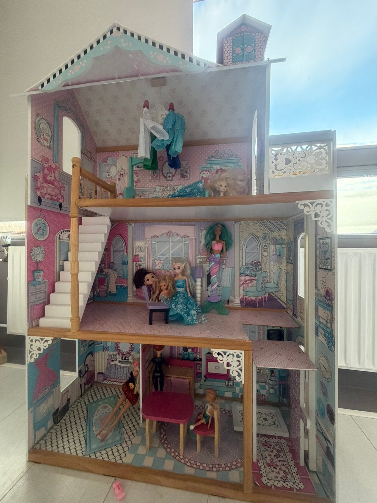 Barbie huis groot nog als nieuw, Ophalen, Zo goed als nieuw, Poppenhuis