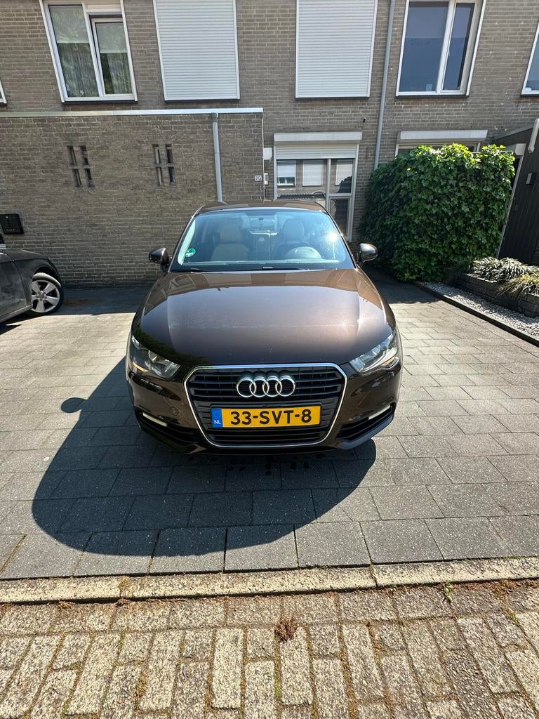 Audi A1 1.2 Tfsi 63KW 2012 Bruin, Voorwielaandrijving, A1, 4 cilinders, Bruin
