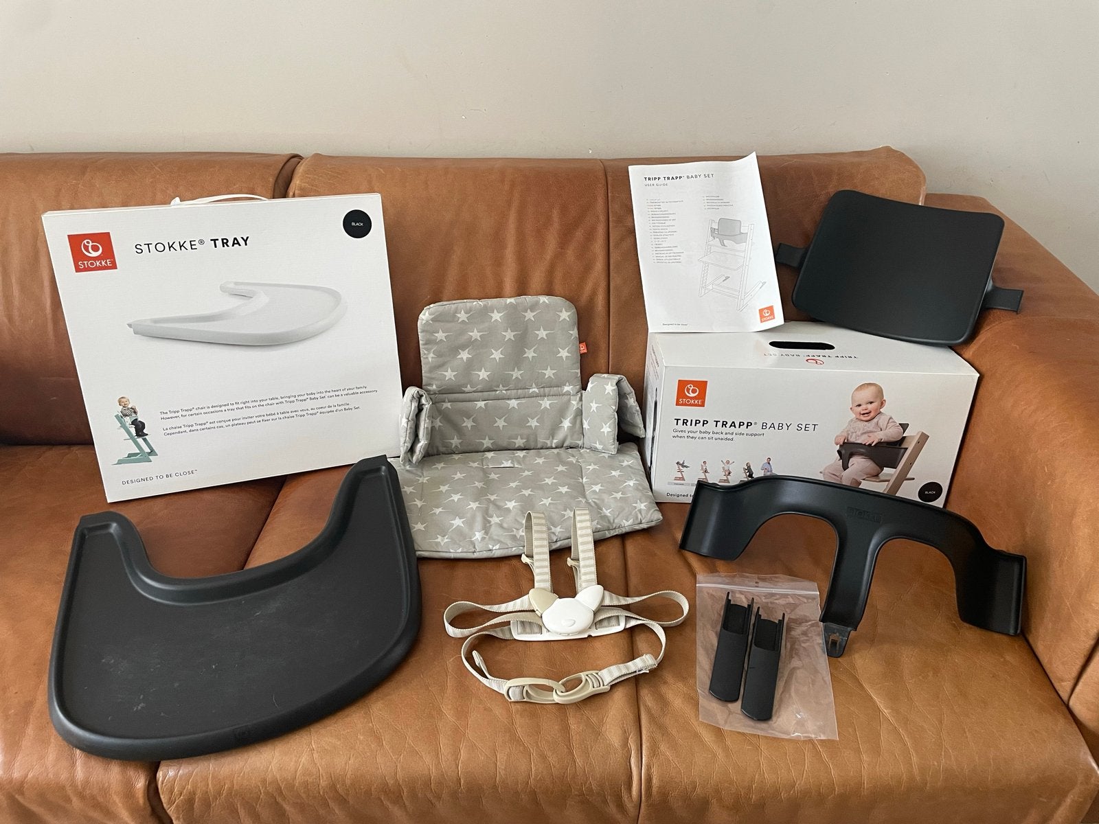 Stokke Tripp Trapp Babyset met tray, kussen en harnas, Kinderen en Baby's, Kinderstoelen, Ophalen, Zo goed als nieuw, Meegroeistoel