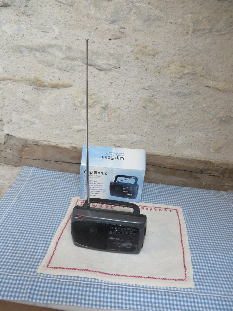 Clip Sonic Sporty draagbare analoge radio, Audio, Tv en Foto, Ophalen of Verzenden, Zo goed als nieuw, Transistorradio