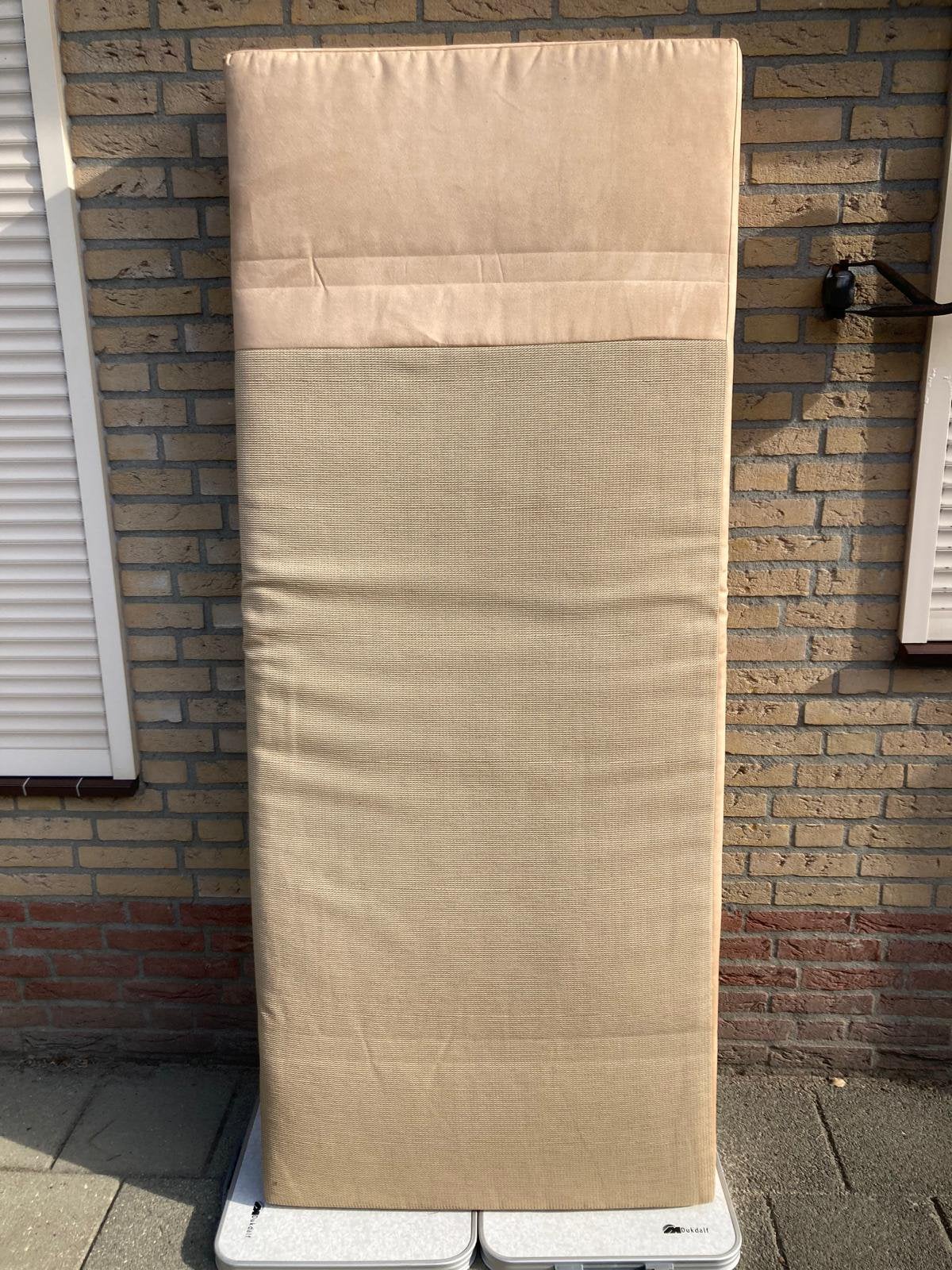 Hymer B 674 SL Campermatrassen - Z.g.a.n. (2 stuks), Ophalen, Zo goed als nieuw